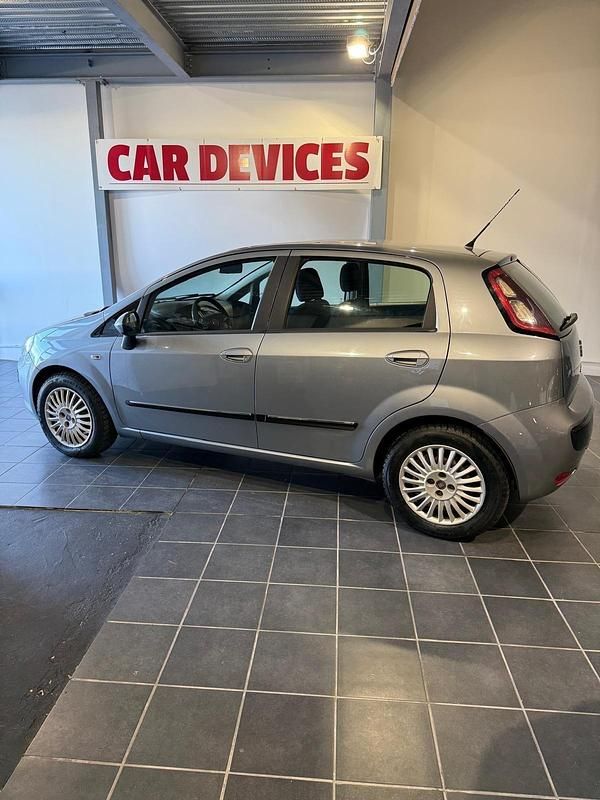 Usata Fiat Punto Evo 75 CV (55 kW) 2011 Grigio Utilitaria