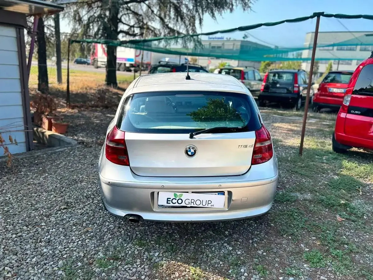 Usata BMW 118 143 CV (105 kW) 2008 Argento Utilitaria