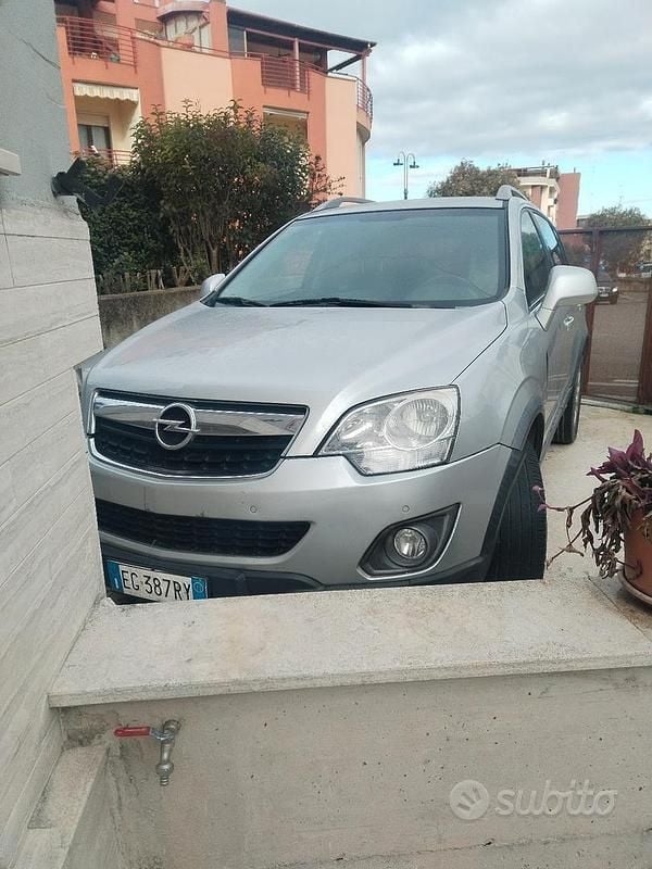 Usata Opel Antara 184 CV (135 kW) 2011 Grigio SUV