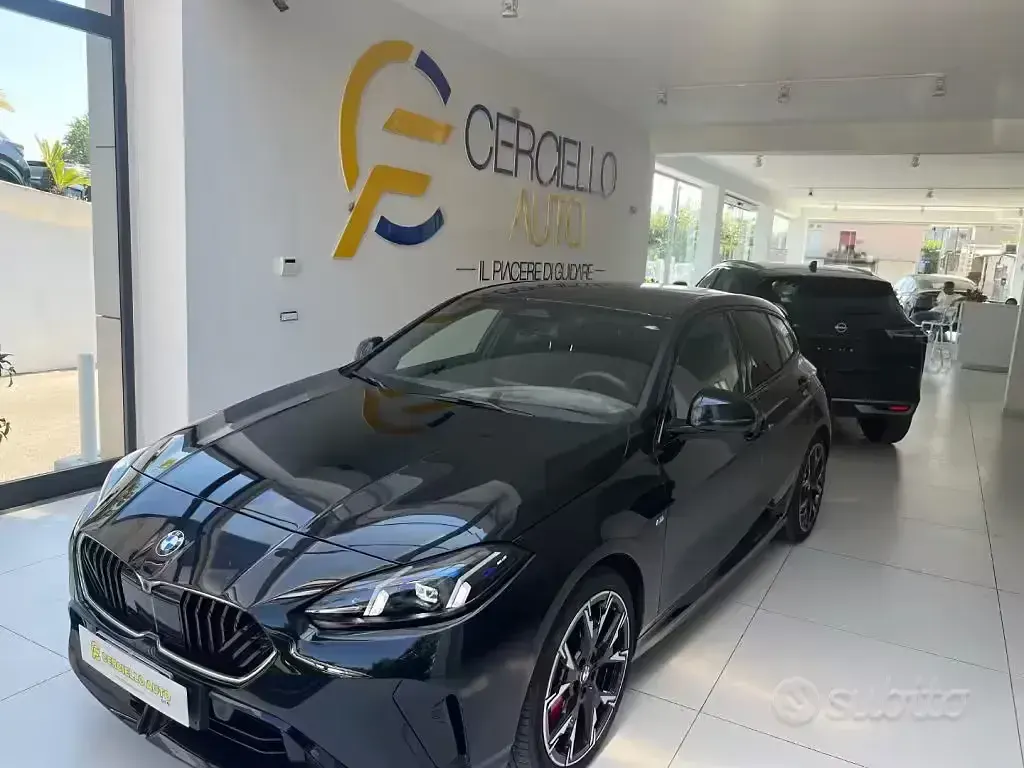 Usata BMW 118 M Sport 150 CV (110 kW) 2025 Nero metallizzato Utilitaria