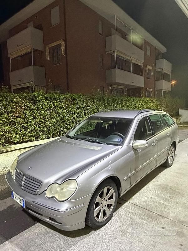Usata Mercedes C270 129 CV (94 kW) 2004 Station wagon