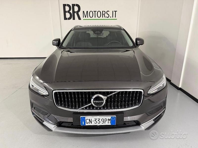 Usata Volvo V90 CC 197 CV (144 kW) 2023 Grigio Station wagon