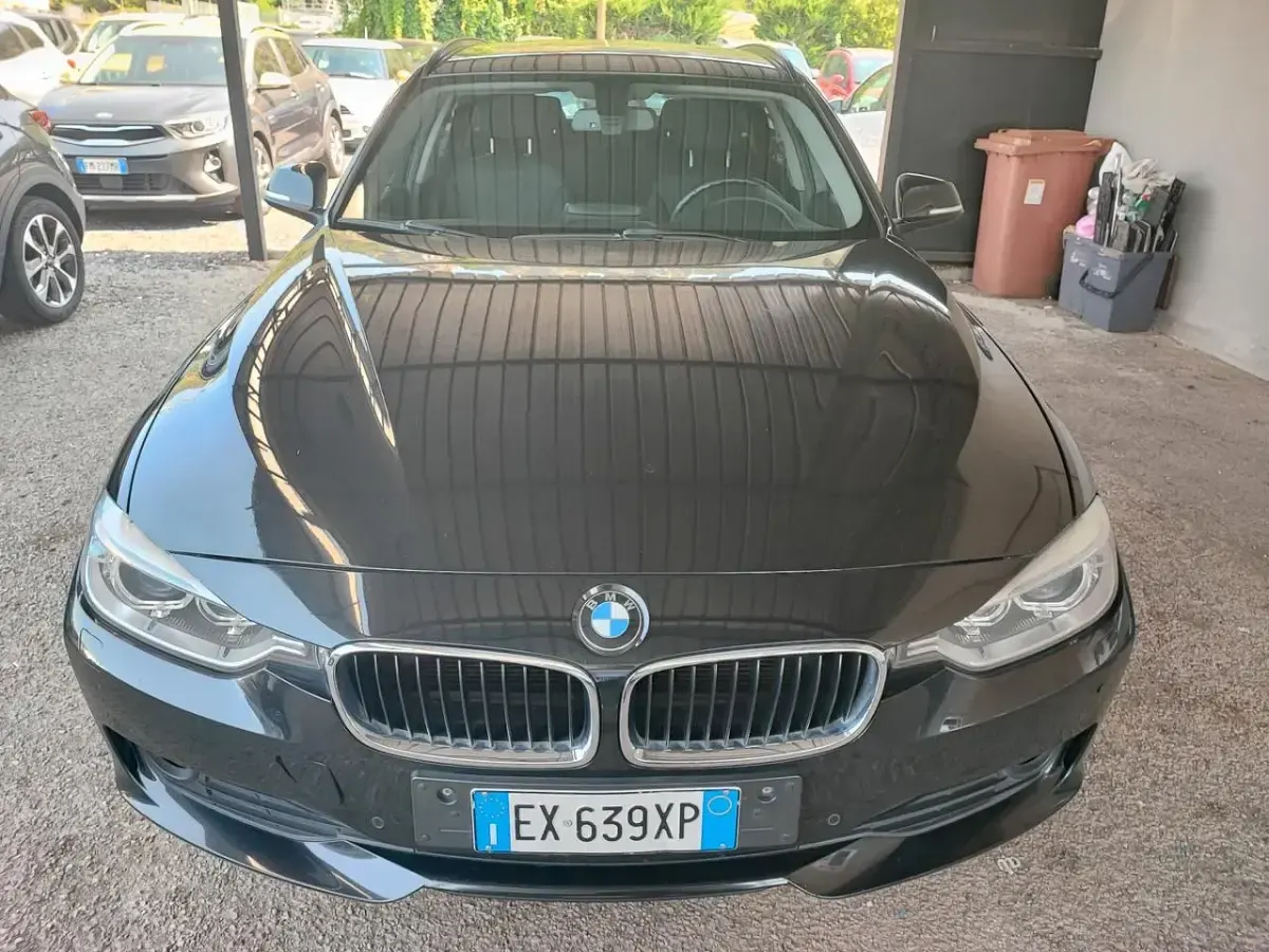 Usata BMW 316 Sport Line 116 CV (85 kW) 2013 Nero Station wagon