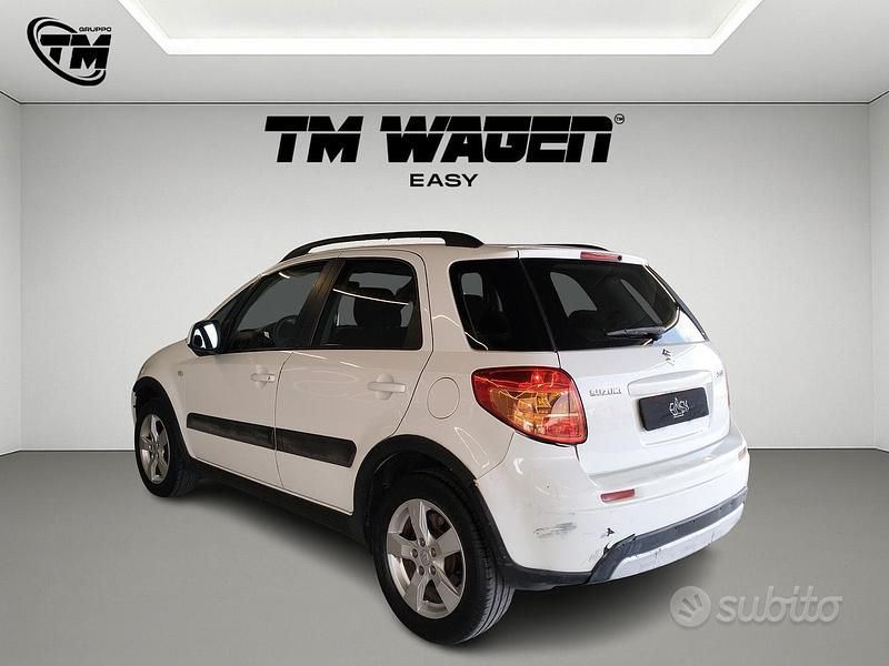 Usata Suzuki SX4 GL 111 CV (81 kW) 2013 Bianco SUV