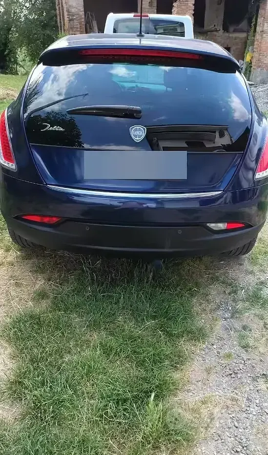 Usata Lancia Delta 150 CV (110 kW) 2008 Blu Utilitaria