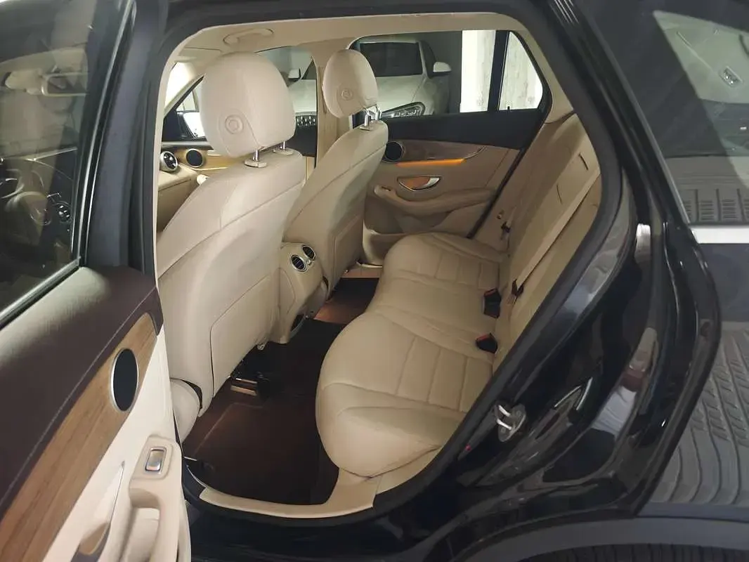 Usata Mercedes GLC220 Business 170 CV (125 kW) 2017 Nero SUV