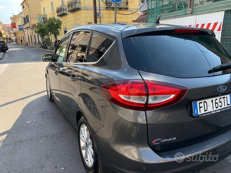 Usata Ford C-MAX 120 CV (88 kW) 2016 Grigio Monovolume