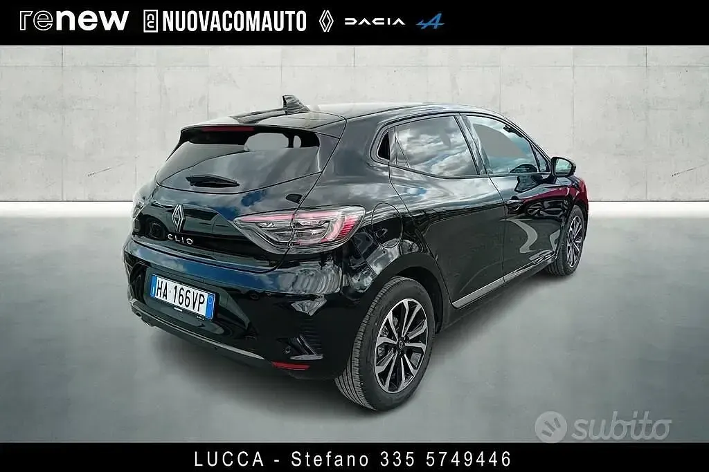 Begagnad Renault Clio V Techno 101 HK (74 kW) 2025 Svart Sedan