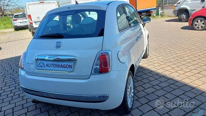 Usata Fiat 500 Lounge 69 CV (50 kW) 2010 Bianco Utilitaria