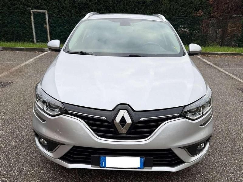 Usata Renault Mégane GrandTour 116 CV (85 kW) 2020 Argento Station wagon