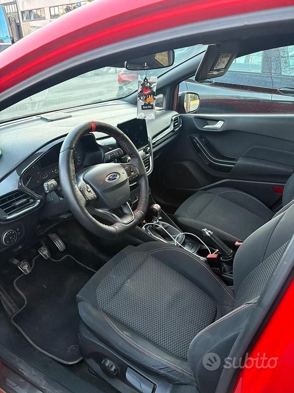 Usata Ford Fiesta ST-Line 86 CV (63 kW) 2018 Rosso Utilitaria