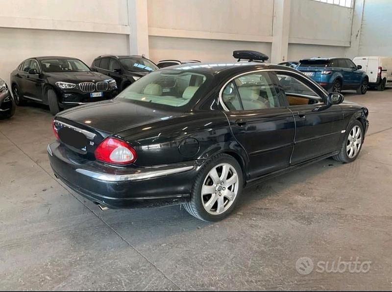 Usata Jaguar X-type Executive 230 CV (169 kW) 2003 Nero Berlina