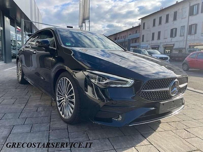 Usata Mercedes CLA200 AMG Line Premium Plus 163 CV (119 kW) 2024 Cosmo Station wagon