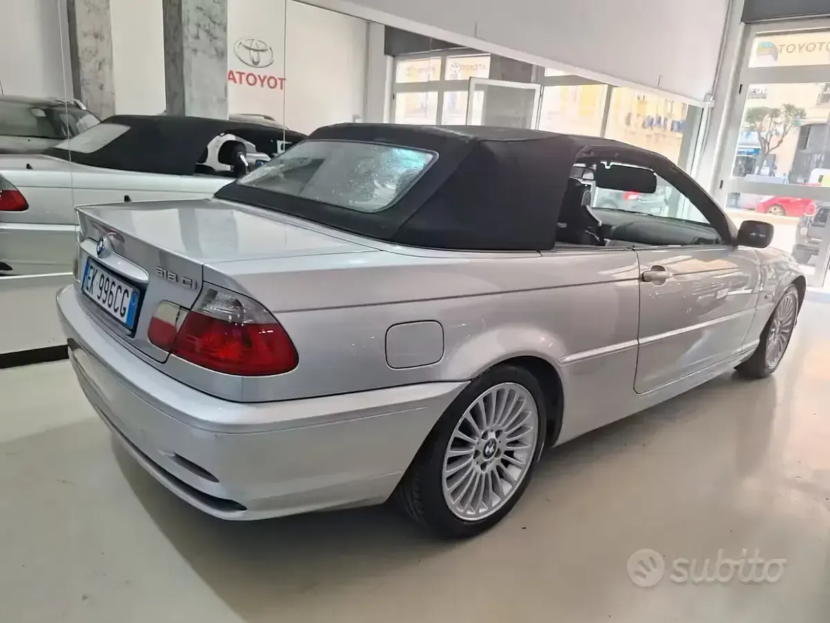 Usata BMW 318 143 CV (105 kW) 2002 Grigio Cabrio