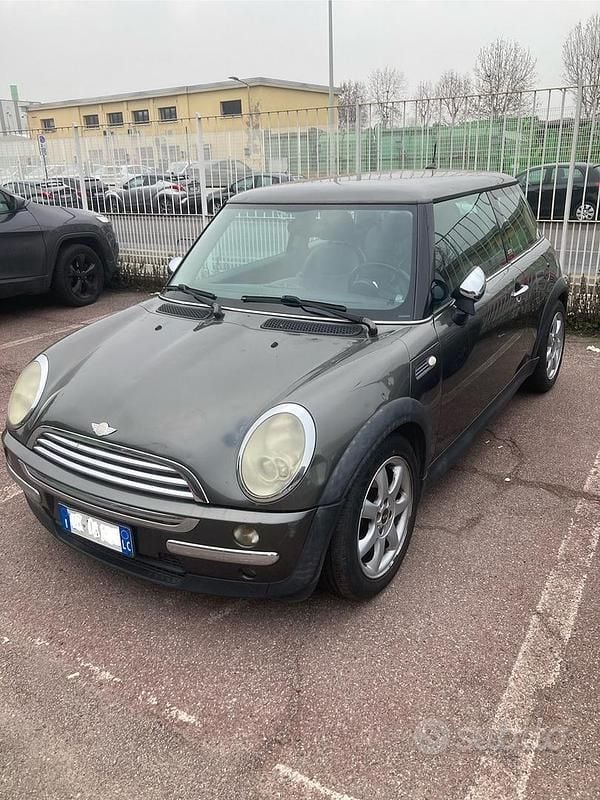 Usata Mini ONE 88 CV (64 kW) 2005 Grigio Utilitaria