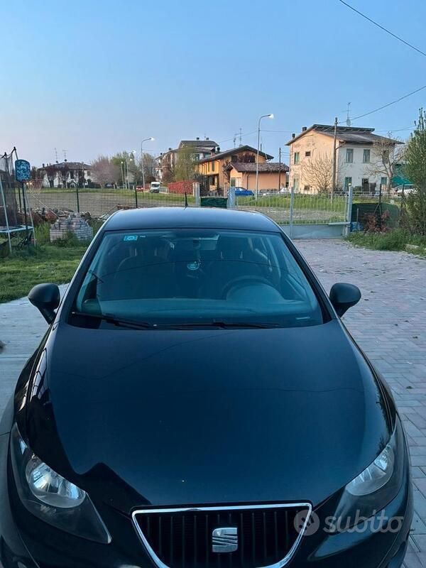Usata Seat Ibiza 75 CV (55 kW) 2011 Nero Utilitaria