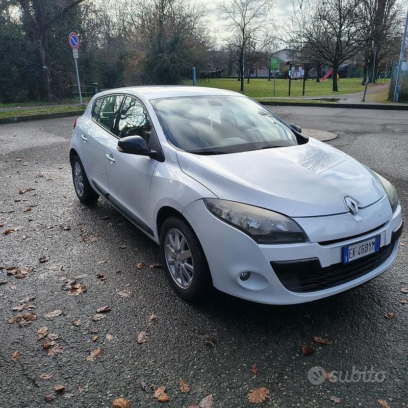 Usata Renault Mégane 110 CV (80 kW) 2010 Bianco Berlina