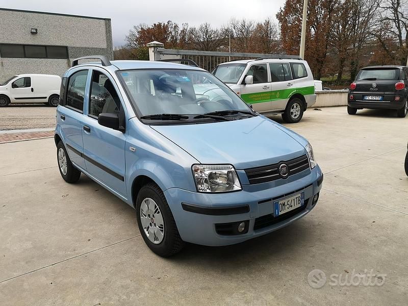 Usata Fiat Panda Dynamic 69 CV (50 kW) 2008 Blu Utilitaria