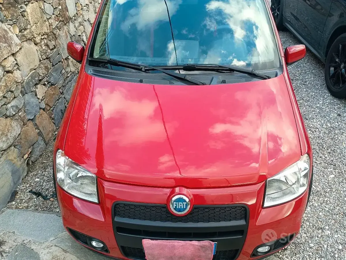 Usata Fiat Panda 101 CV (74 kW) 2007 Rosso Utilitaria