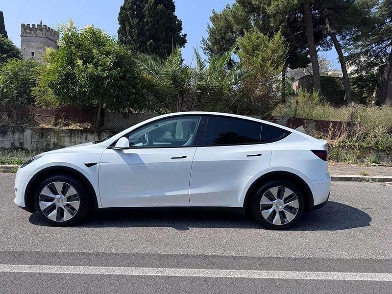 Usata Tesla Model Y 152 kW (208 CV) 2023 Bianco SUV