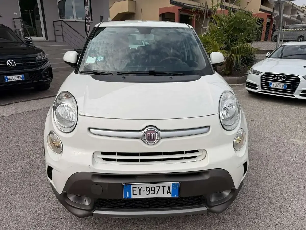 Usata Fiat 500L Trekking 85 CV (62 kW) 2015 Bianco Monovolume