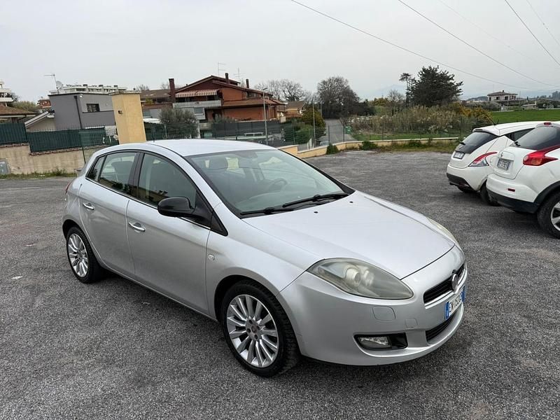 Usata Fiat Bravo Active 120 CV (88 kW) 2012 Argento Utilitaria
