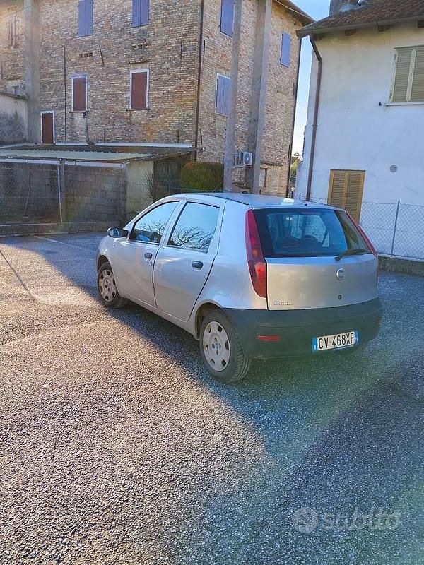 Usata Fiat Punto 2005 Grigio Utilitaria