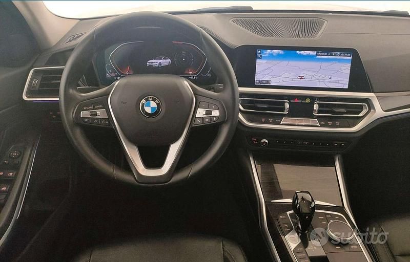 Usata BMW 320 Luxury Line 190 CV (139 kW) 2019 Bianco Berlina