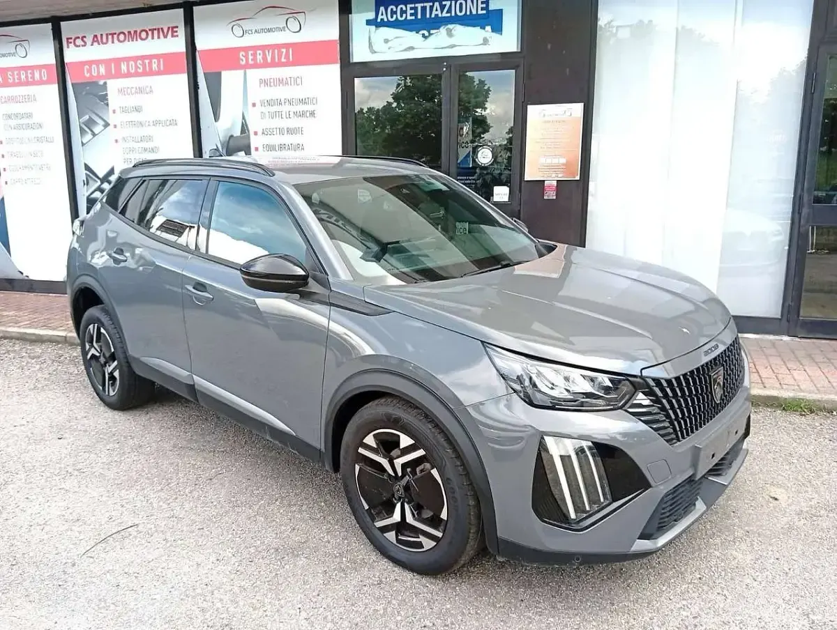 Nowe Peugeot 2008 102 KM (75 kW) 2025 Szary SUV