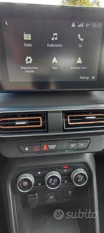 Usata Dacia Sandero 101 CV (74 kW) 2024 Bianco Utilitaria