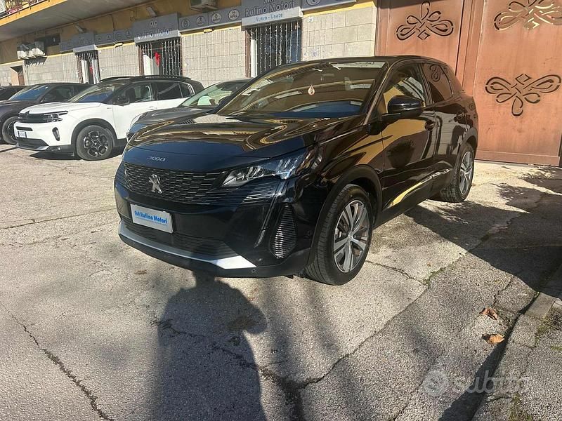 Usata Peugeot 3008 Allure 131 CV (96 kW) 2023 Nero SUV