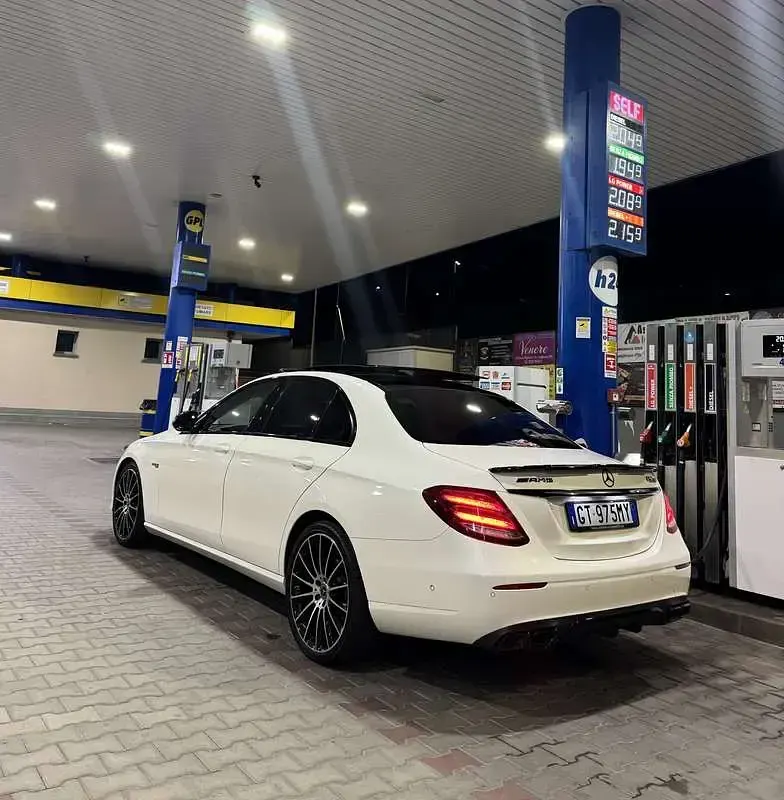 Usata Mercedes E220 Business 194 CV (142 kW) 2019 Berlina