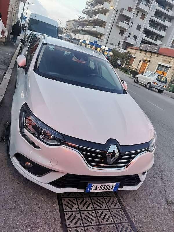 Usata Renault Mégane IV Business 116 CV (85 kW) 2020 Station wagon