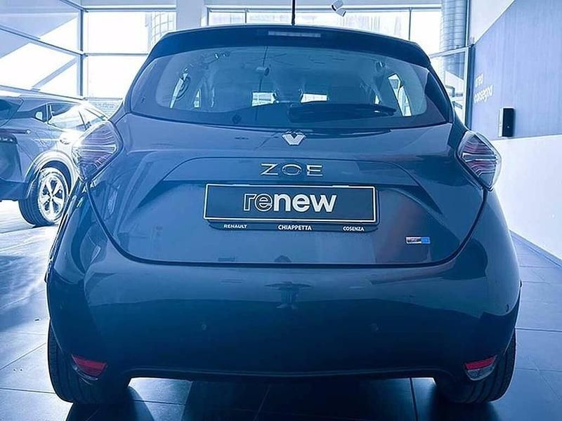 Usado Renault Zoe Zen 99 kW (135 CV) 2020 Gris Utilitario