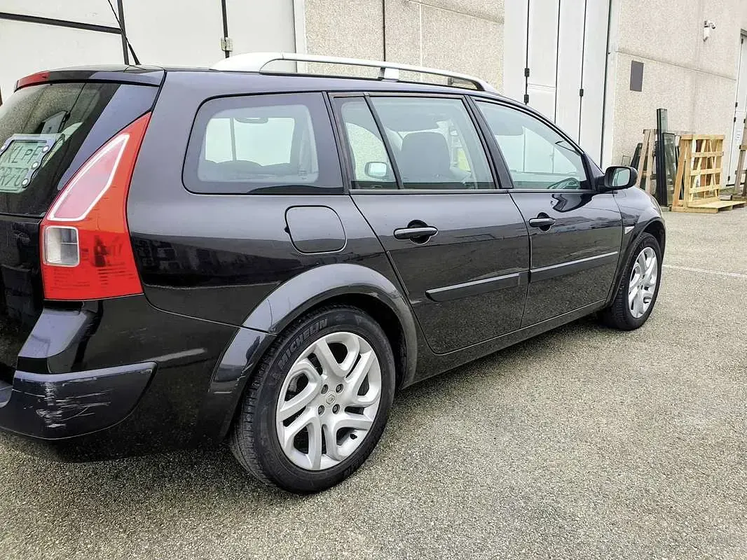 Usata Renault Mégane GrandTour Exception 111 CV (81 kW) 2008 Nero Station wagon