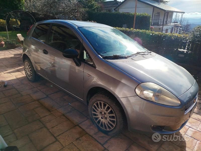 Usata Fiat Grande Punto 2009 Grigio Utilitaria
