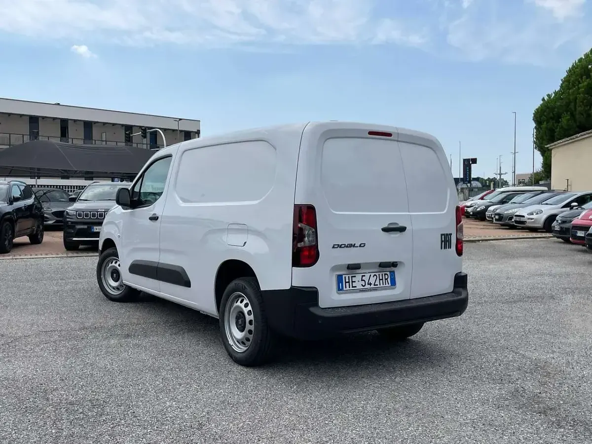 Nuova Fiat Doblò 102 CV (75 kW) 2026 Bianco Monovolume