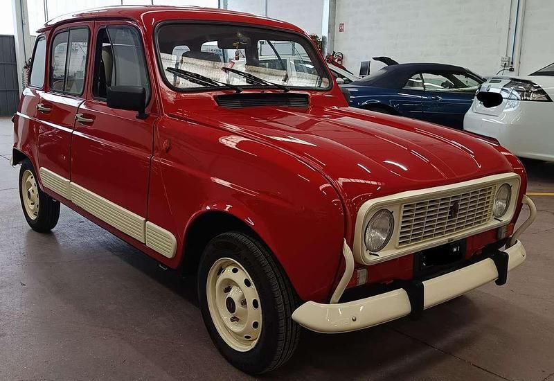 Usata Renault R4 33 CV (24 kW) 1990 Rosso