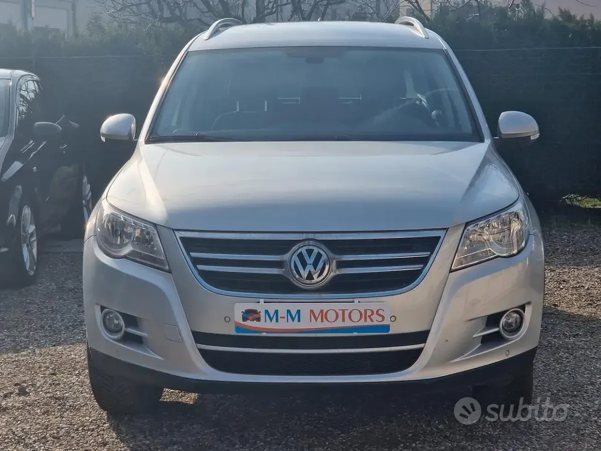 Usata VW Tiguan Sport 140 CV (102 kW) 2011 Grigio SUV