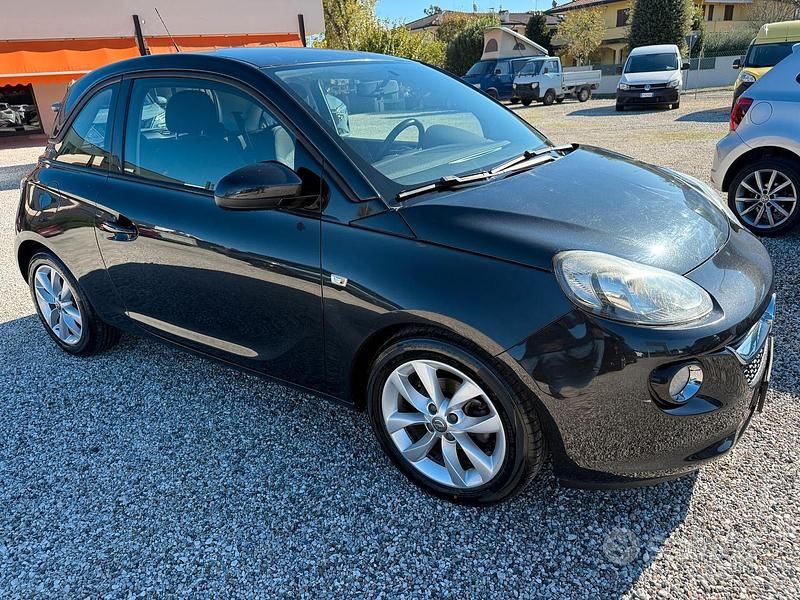 Usata Opel Adam 87 CV (63 kW) 2016 Nero Utilitaria