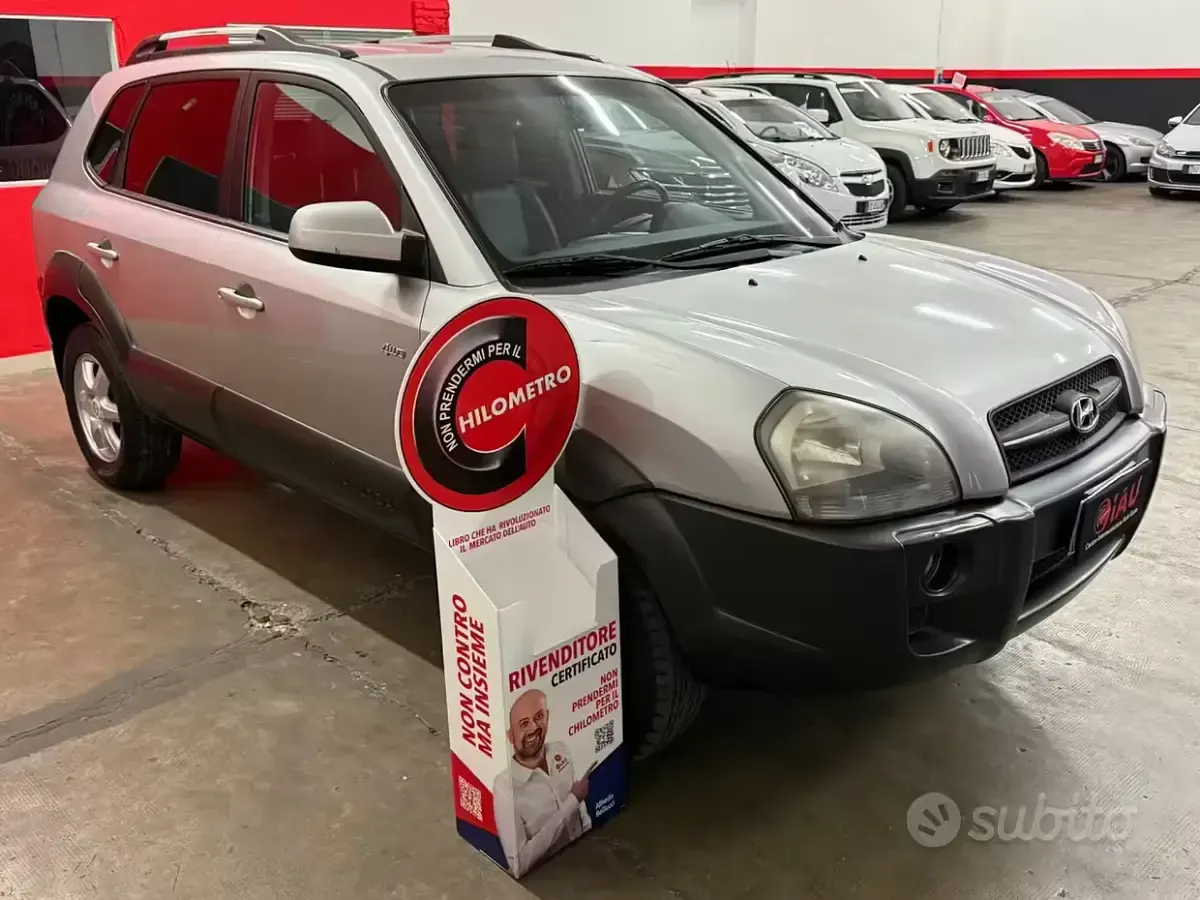 Usata Hyundai Tucson Dynamiq 112 CV (82 kW) 2005 Grigio SUV