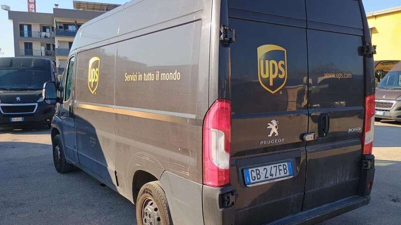 Marrone Usata 2020 Peugeot Boxer Furgone | 12.000 € (Super prezzo) - Immagine 1/4