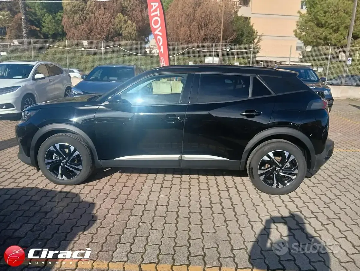 Usata Peugeot 2008 Allure 110 CV (80 kW) 2022 Nero SUV