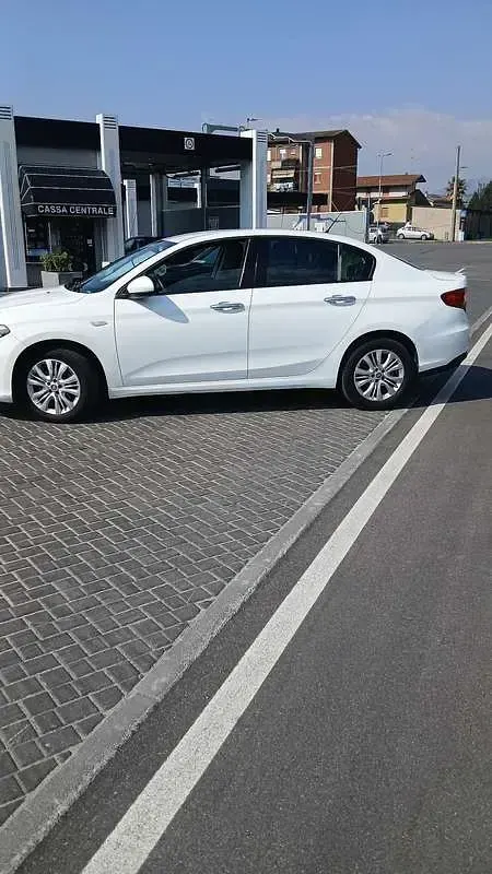 Usata Fiat Tipo Easy 120 CV (88 kW) 2016 Berlina