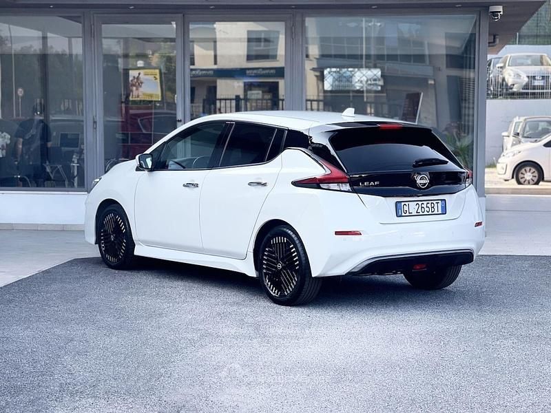 Usata Nissan Leaf 89 kW (122 CV) 2022 Bianco Utilitaria