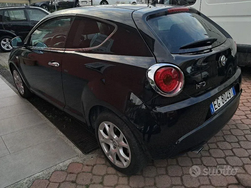 Usata Alfa Romeo MiTo 90 CV (66 kW) 2011 Nero Utilitaria