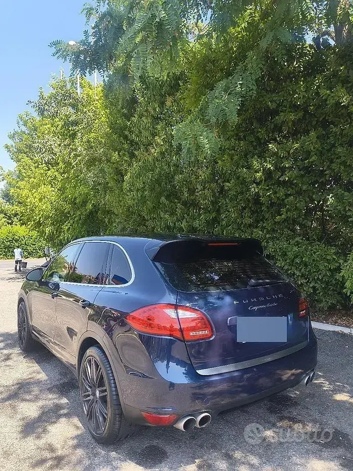 Usata Porsche Cayenne Turbo 500 CV (367 kW) 2011 Bluazzurro SUV