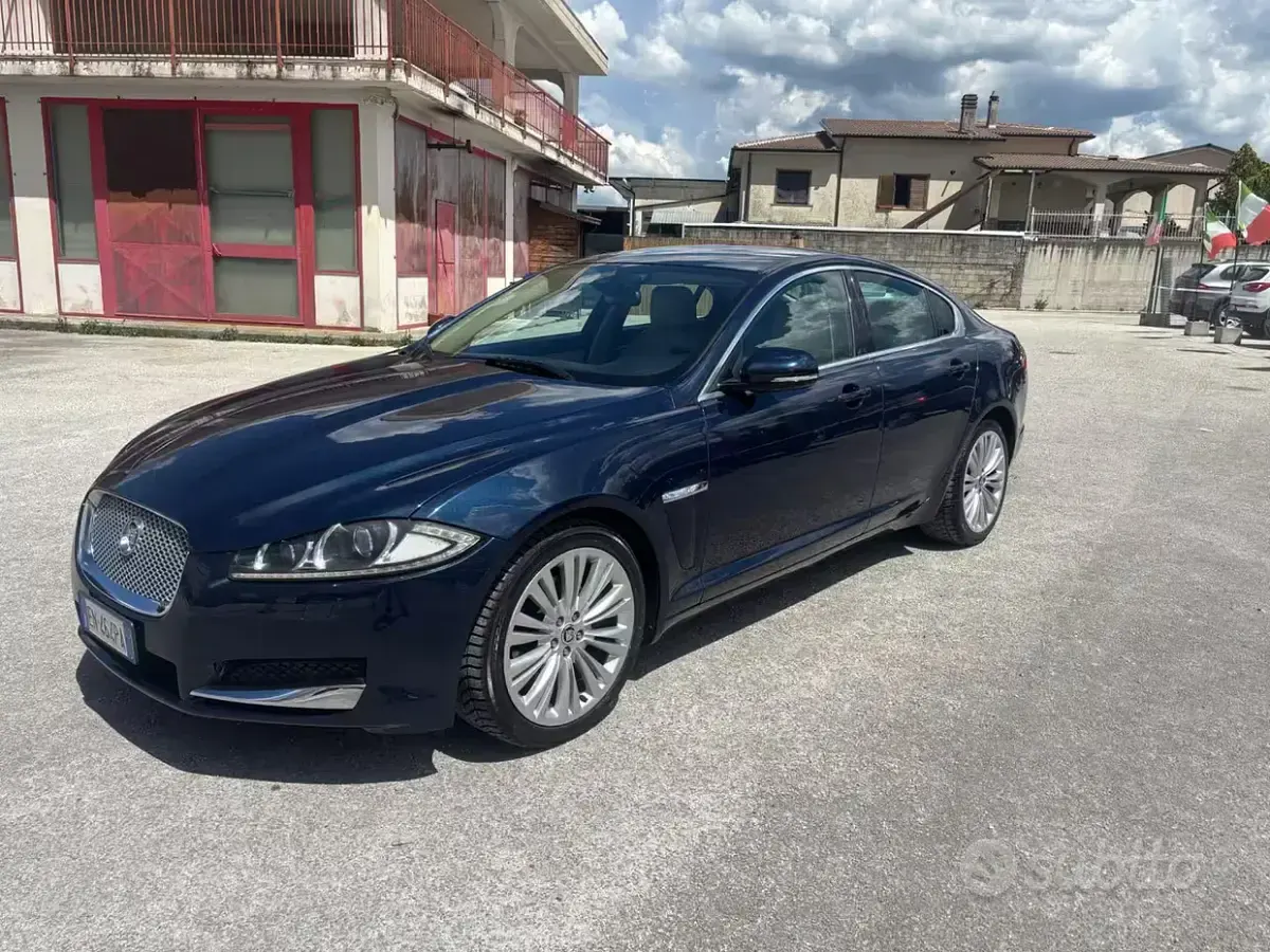 Usata Jaguar XF 190 CV (139 kW) 2012 Berlina