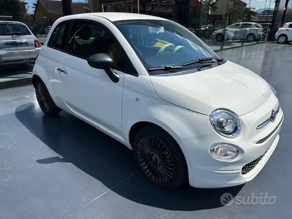 Usata Fiat 500 Lounge 69 CV (50 kW) 2023 Bianco pastello Utilitaria