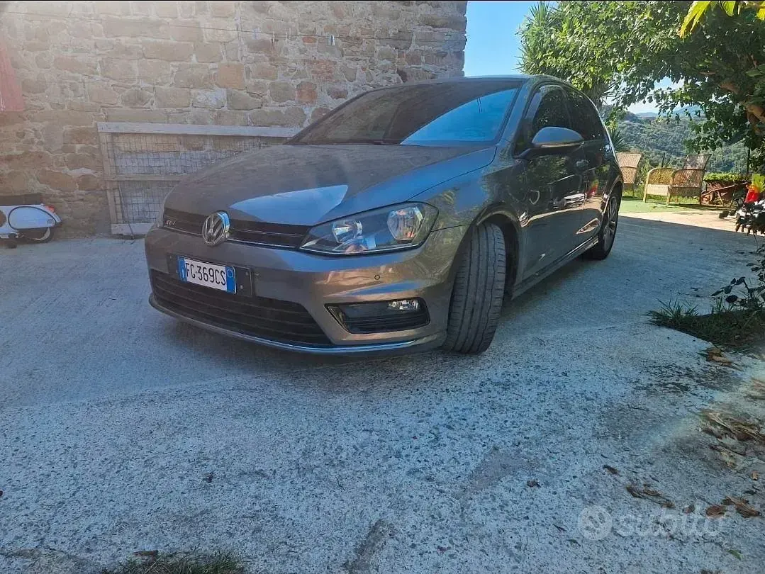 Usata VW Golf VII R-line 110 CV (80 kW) 2017 Grigio Berlina